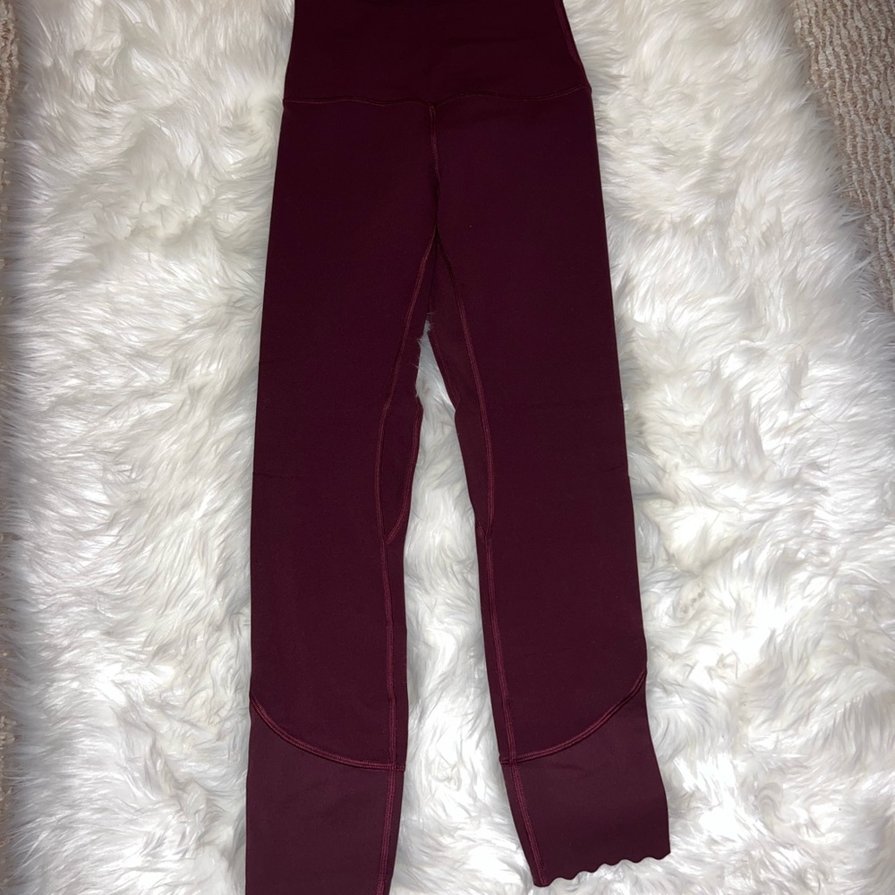 Lululemon size 4 yogas